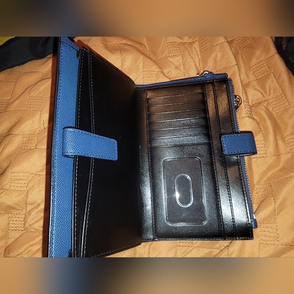 New Marc Jacobs Wallet (Blue) (nwt) - Picture 4 of 7